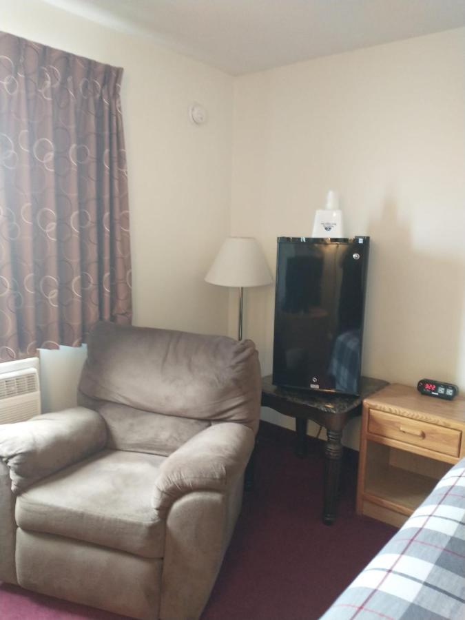 Sauk River Inn & Suites, A Travelodge By Wyndham Sauk Centre Екстериор снимка