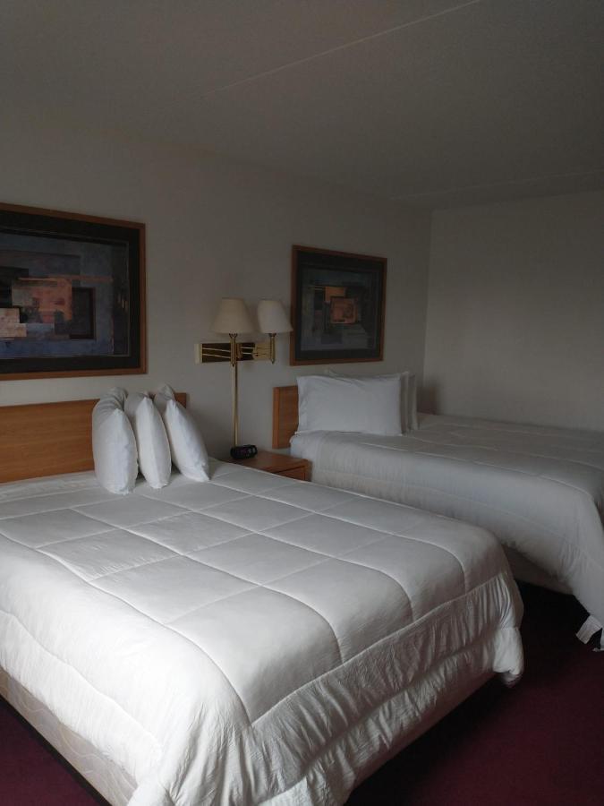 Sauk River Inn & Suites, A Travelodge By Wyndham Sauk Centre Екстериор снимка