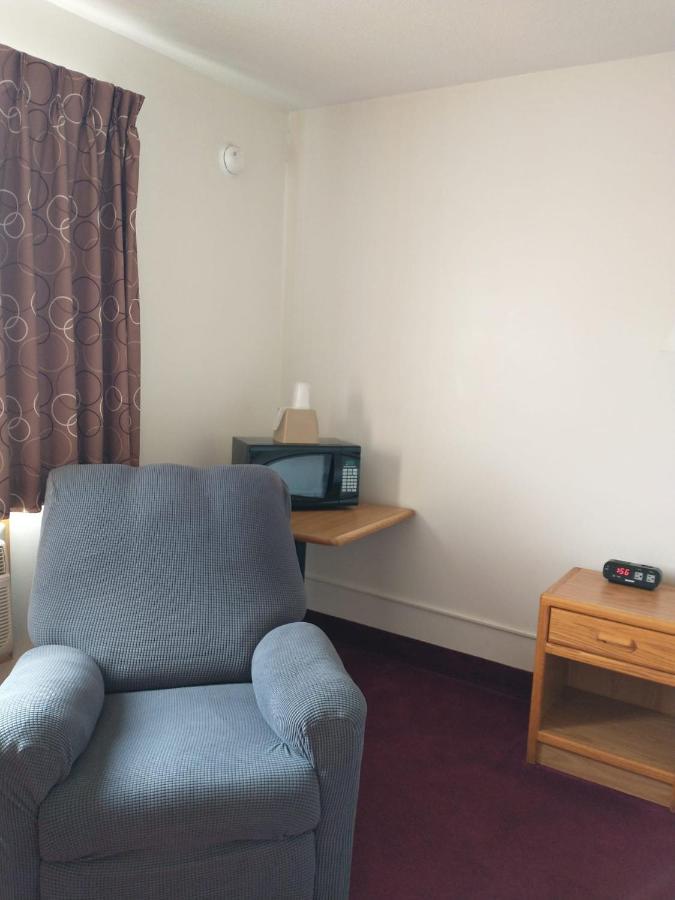 Sauk River Inn & Suites, A Travelodge By Wyndham Sauk Centre Екстериор снимка