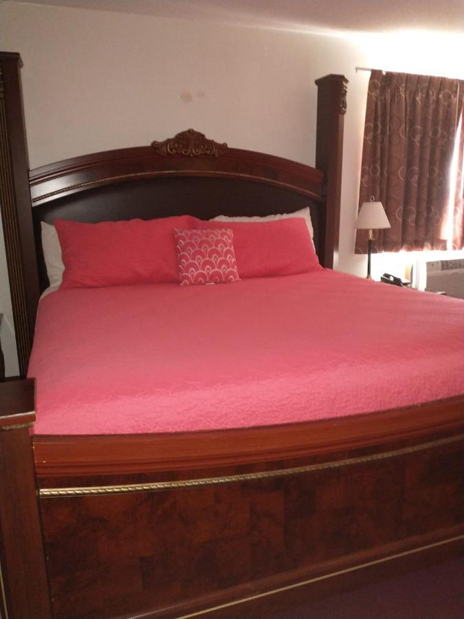 Sauk River Inn & Suites, A Travelodge By Wyndham Sauk Centre Екстериор снимка