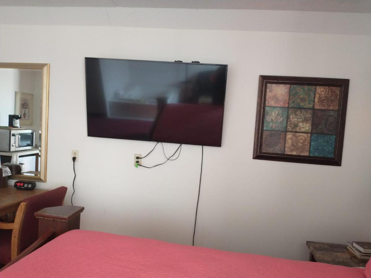 Sauk River Inn & Suites, A Travelodge By Wyndham Sauk Centre Екстериор снимка