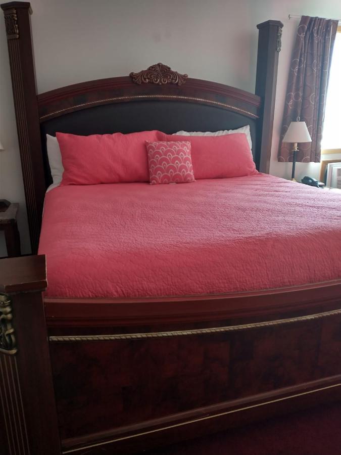Sauk River Inn & Suites, A Travelodge By Wyndham Sauk Centre Екстериор снимка