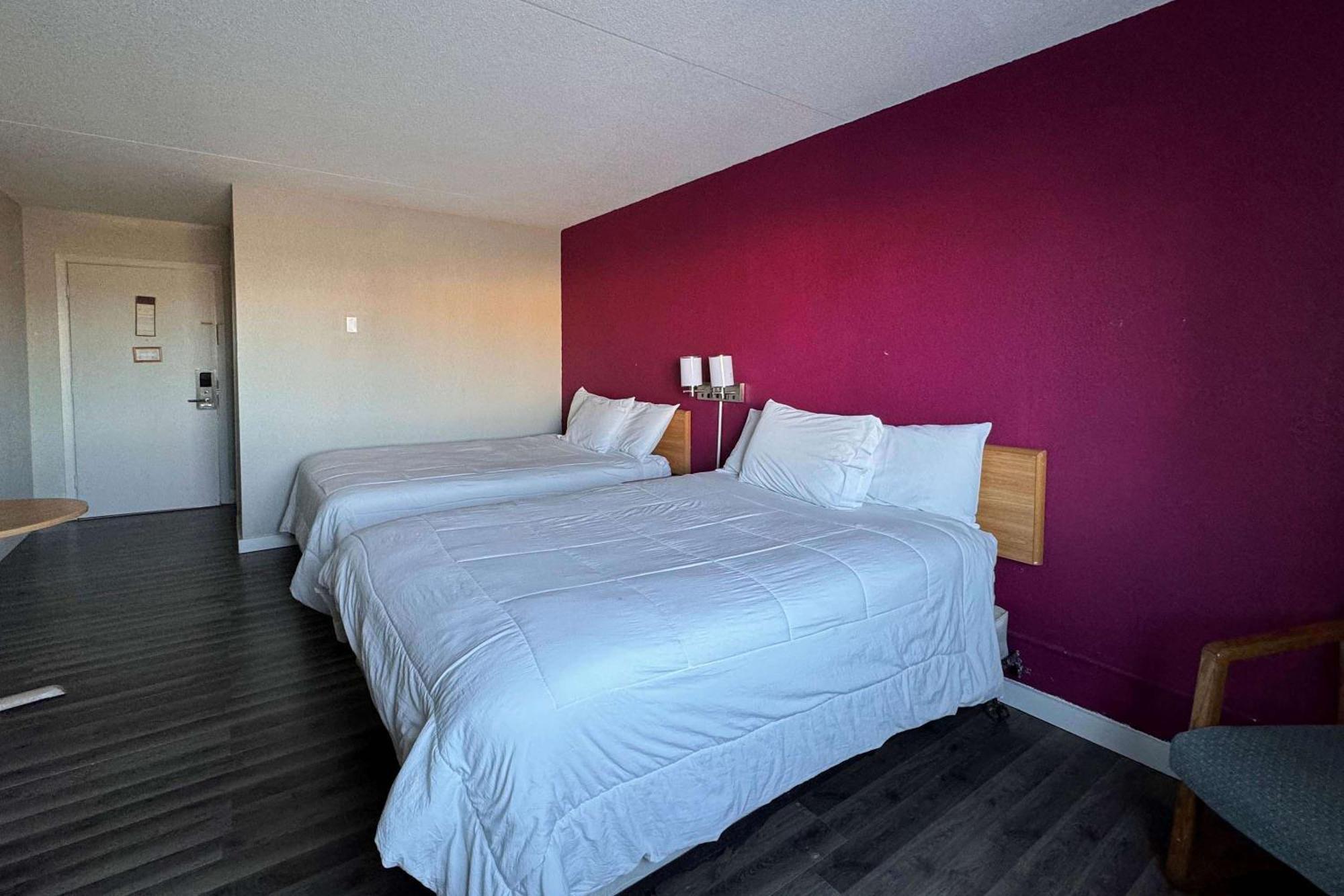 Sauk River Inn & Suites, A Travelodge By Wyndham Sauk Centre Екстериор снимка